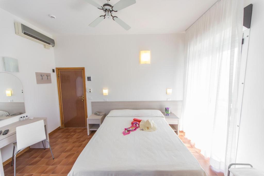 Hotel Adler Gabicce Mare Room photo
