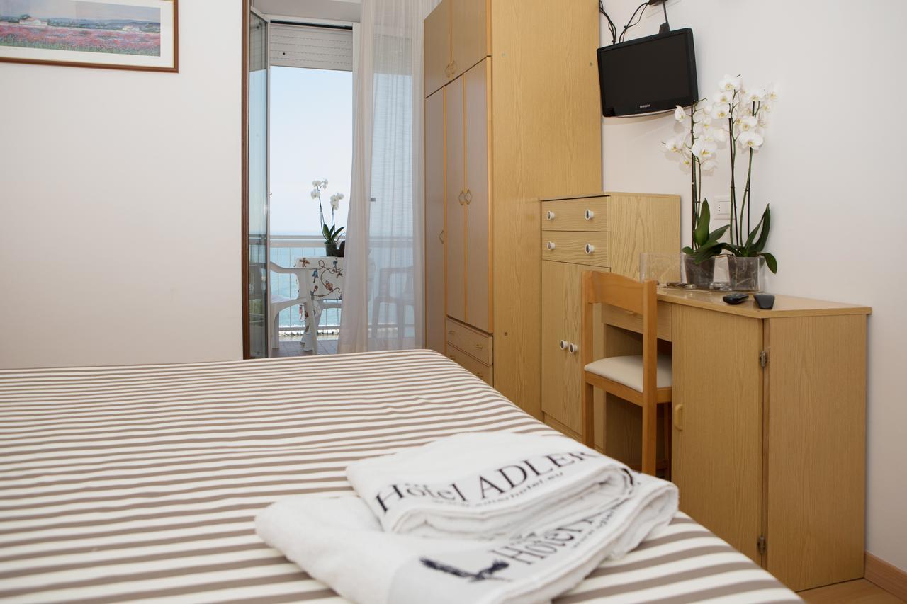 Hotel Adler Gabicce Mare Exterior photo